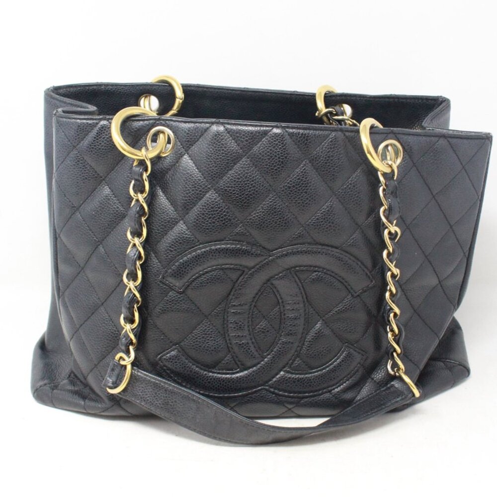 Chanel #XCL8WG Quilted Caviar Petite Bag